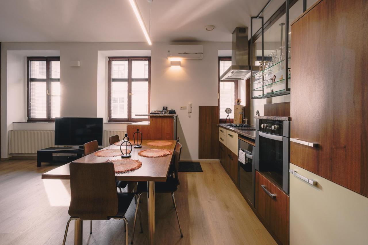 Skau Laurinska Apartment Bratislava Bagian luar foto